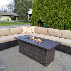 Beautiful outdoor furniture from Rich furniture very high quality of patio set with huge fire pit included just 2 years old I Can deliver for a fee