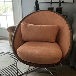 High End Egg Chair 