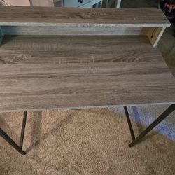 Small Computer Desk. 