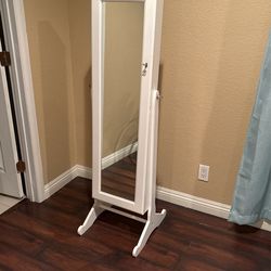 Jewelry Holder And Mirror