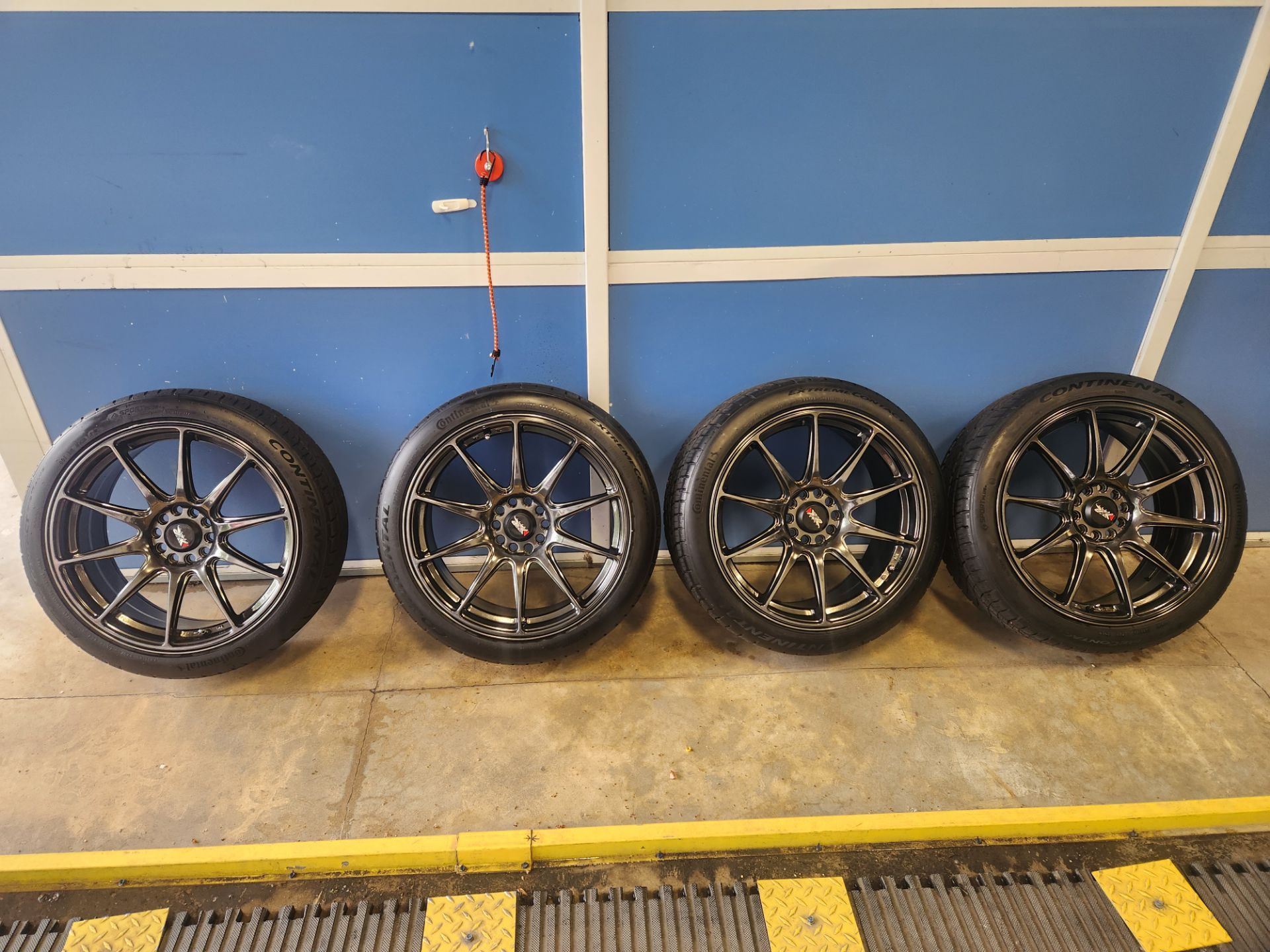 XXR 527 18x8