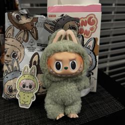 popmart the monsters - macaron green grape labubu!! 💚