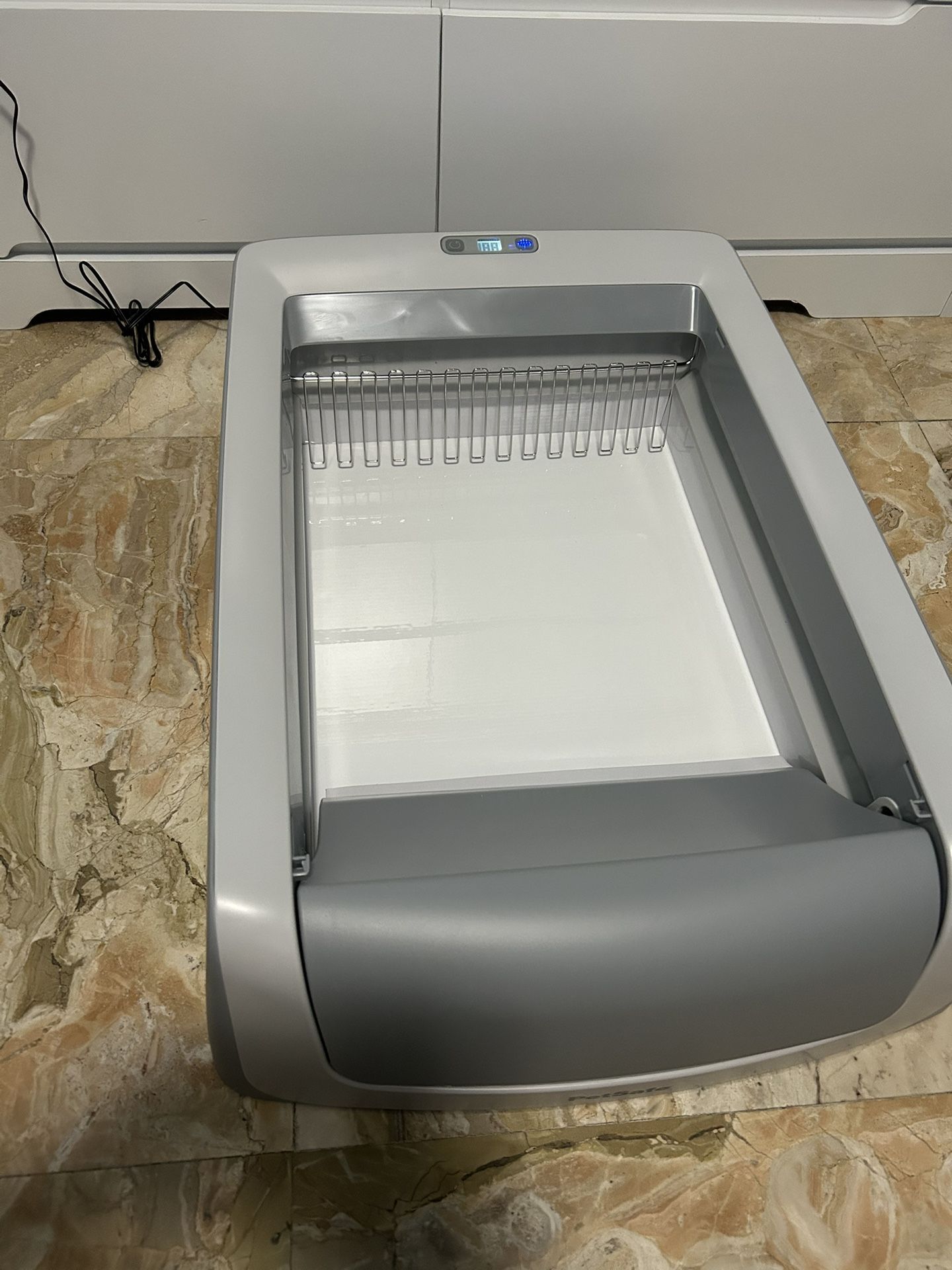 PetSafe ScoopFree Crystal Pro Self-Cleaning Cat Litter Box – Electric, Hands-Free Self-Scooping