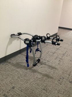 Thule 3 Bike Trunk Mount Strap Rack