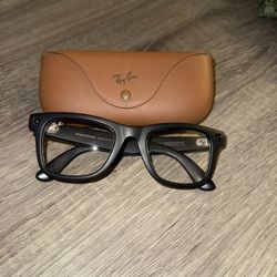 Ray-Ban Meta Wayfarer Smart Glasses – Transition Lenses