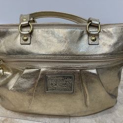 Genuine Coach, Poppy Signature Tote