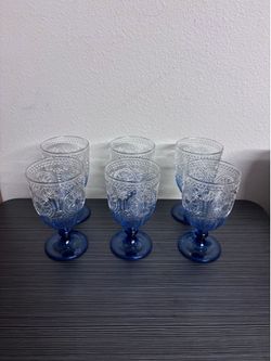 6-Pack Vintage Style Wine Glasses – 13.5oz Reusable Embossed Goblets (Blue Gradient)