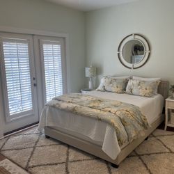 Queen Bed With Box Spring