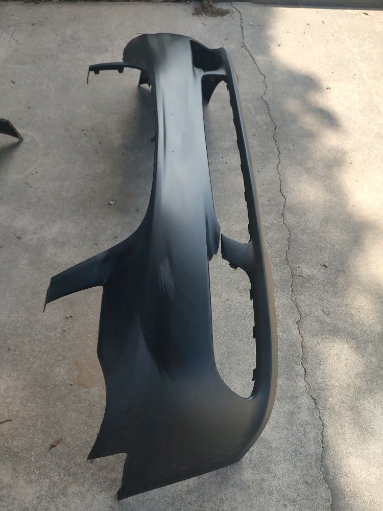 2011 2012 2013 2014 2015 2016 Chrysler Town & country front bumper parachoques delantero 