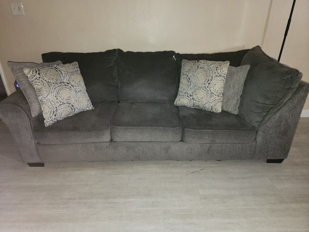 Free Sofa 