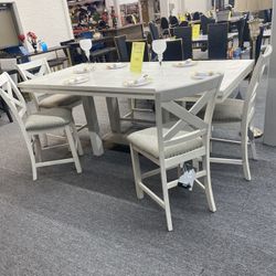 6 Pc Dinning Table Set $1,299