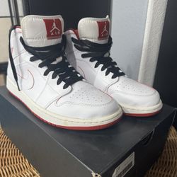 2016 Air Jordan 1 Retro Mid 'White Gym Red'
