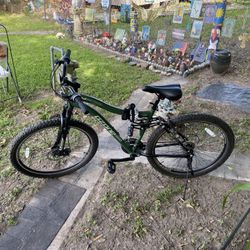 New Ozone 500 Mens N275 Mountain Bike