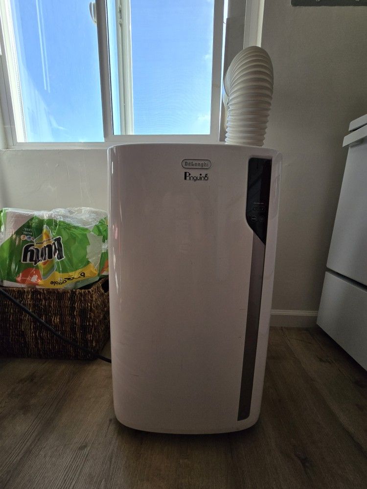 Portable AC & Heating Unit - 12,500 BTU