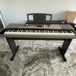 Yamaha YPG-535 Key Portable Grand Piano
