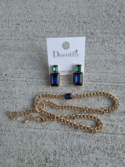 Dorothy Jewelry Set – Blue & Green Crystal Earrings + Gold Chain Necklace – Elegant Fashion Set