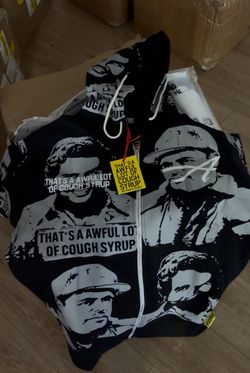 Brand new Assali hoodie small-XL