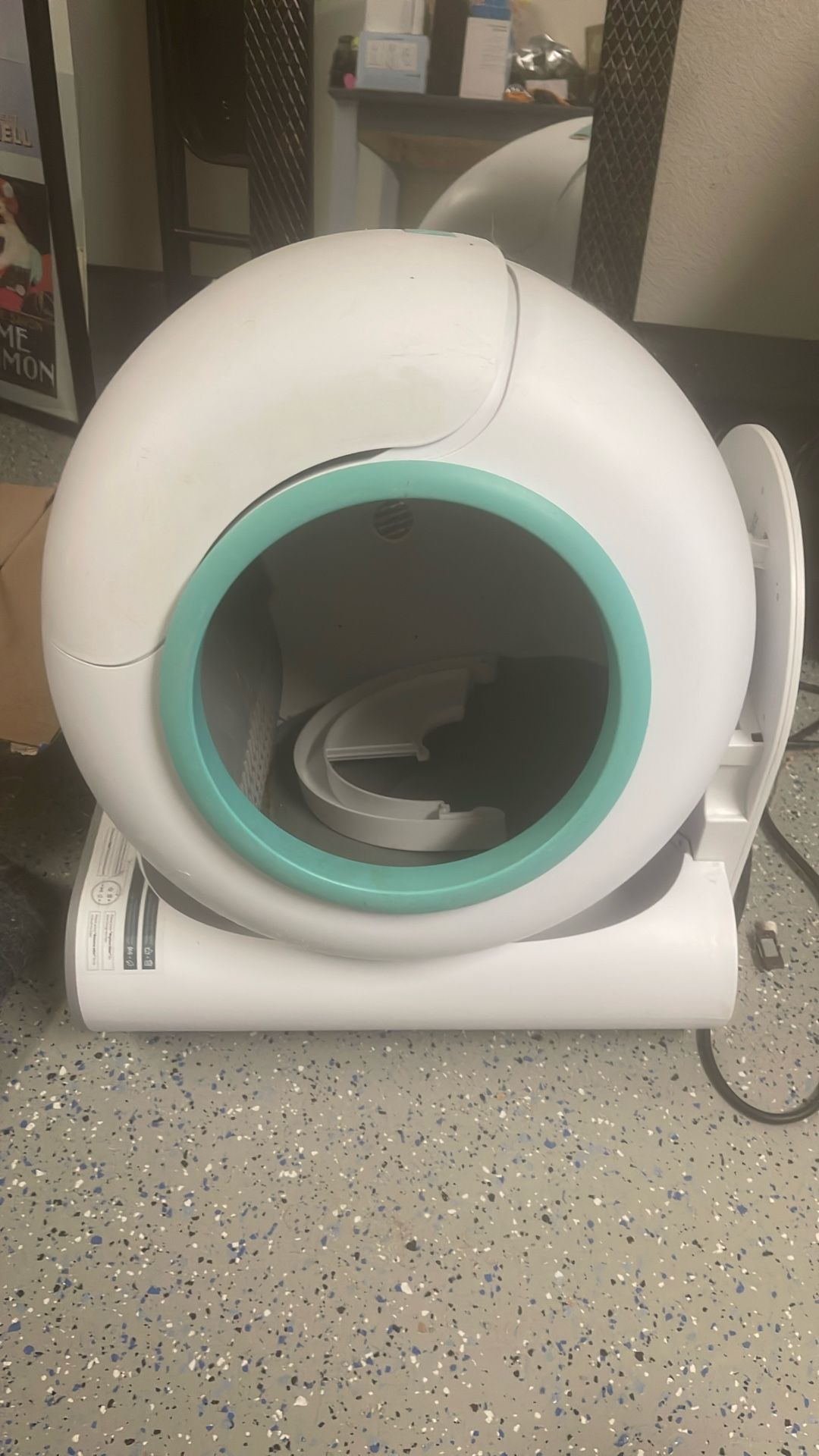 Famree Litter Robot Works Perfectly