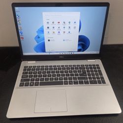 2022 Dell Inspiron i5 8gb Windows 11 15" Good Battery, Includes Charger