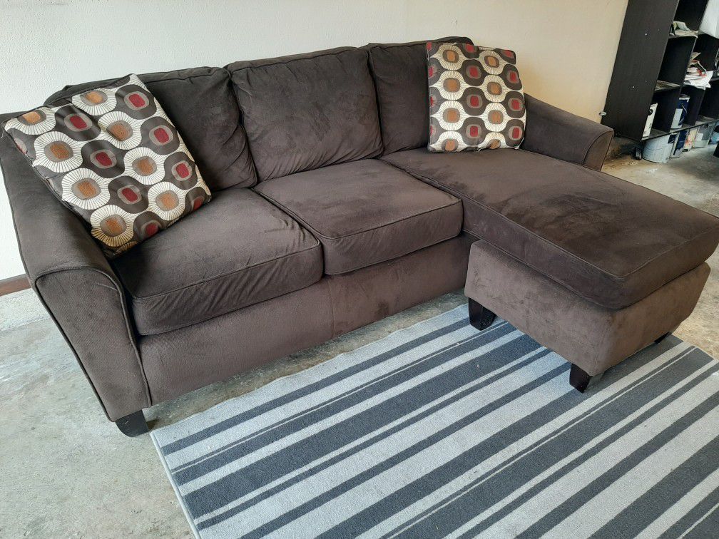 Beautiful sectional couch great price