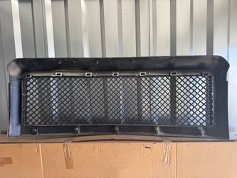 New in box 2008–2010 Ford F-250 / F-350 Super Duty Carbon Fiber Style Custom Mesh Grille – $195 OBO
