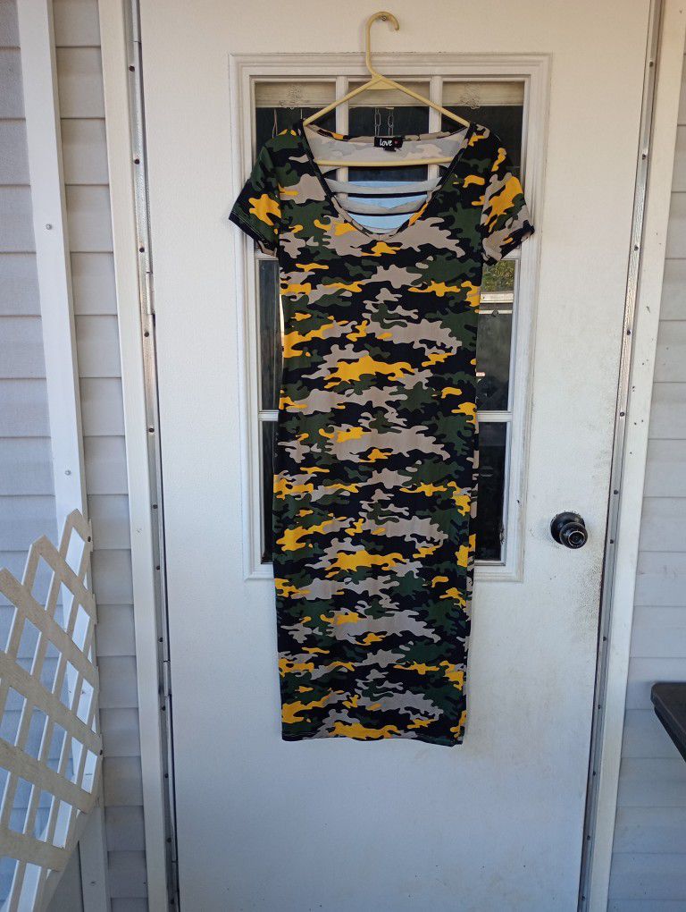 LOVE Bodycon Camouflage Dress Size L
