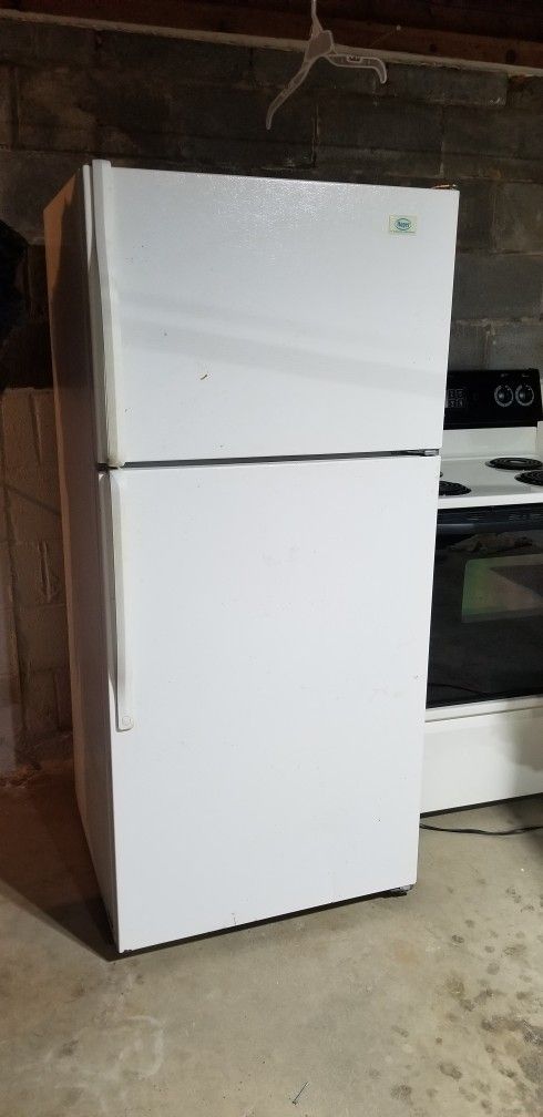 Roper Fridge