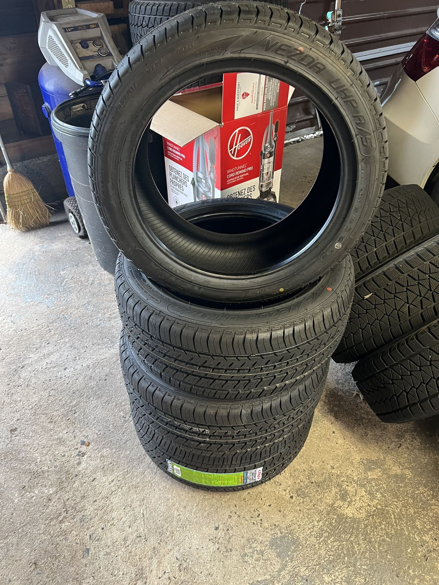 Tires 235/45/ZR17
