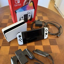 Nintendo Switch OLED Excellent Condition 1tb SD Card