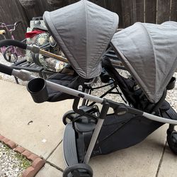 double stroller Graco