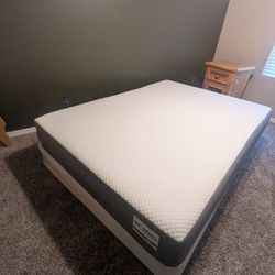 Queen Mattress and Box Spring 