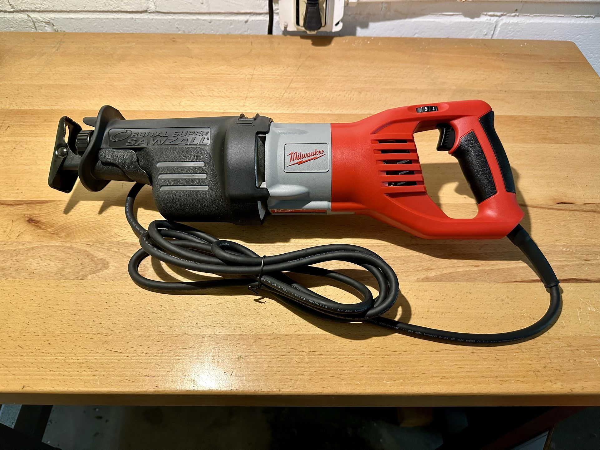 Orbital Sawzall Reciprocating Saw