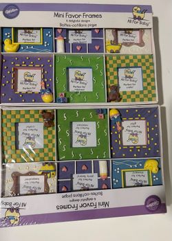 4 Mini Favor Photo Frames