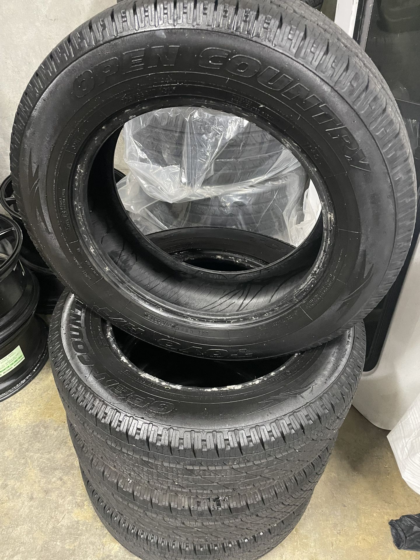 225/65/R17 Tires