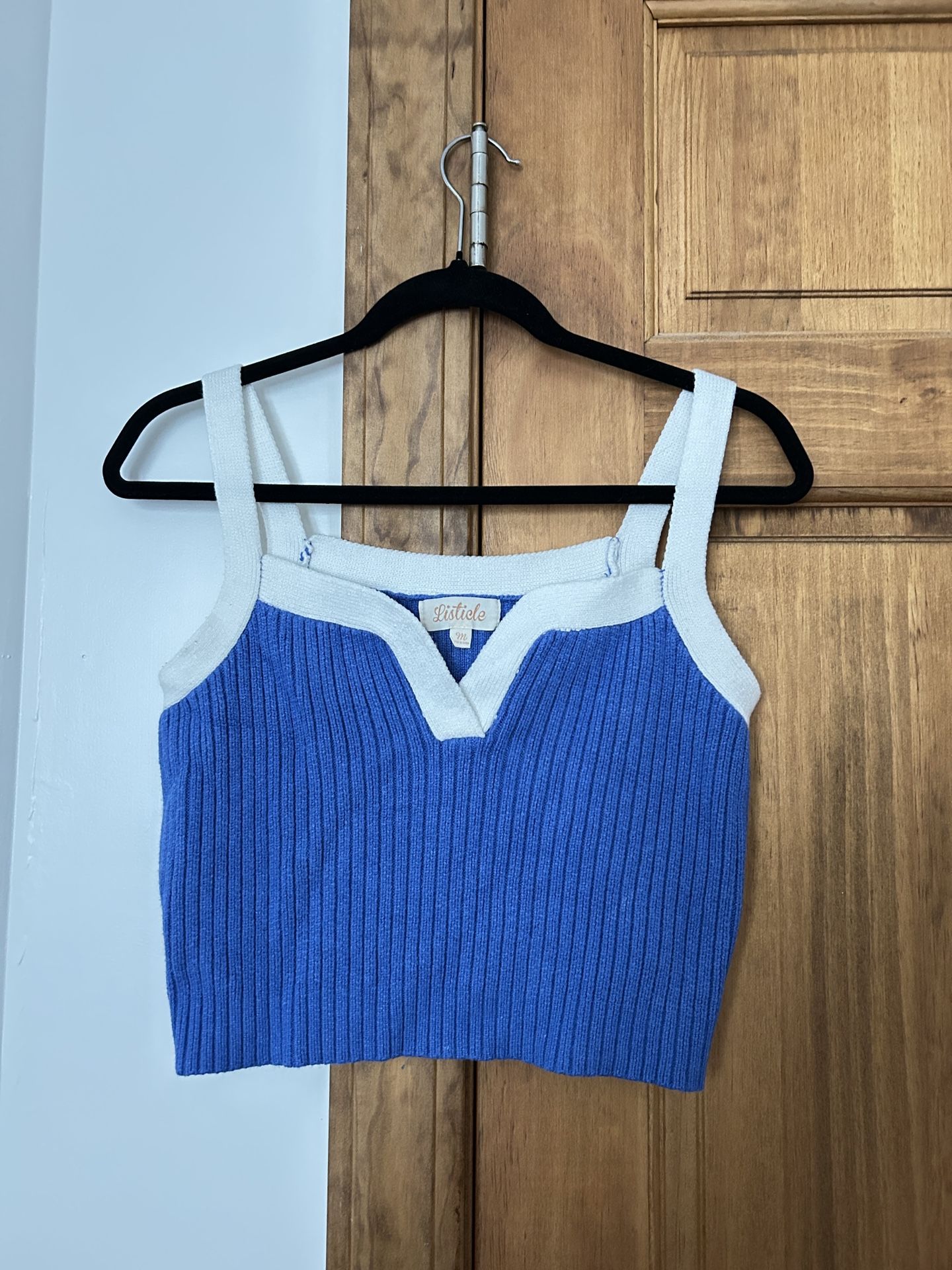 Listiele Blue and white ribbed knit cropped tank-medium