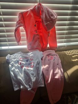 3T champion sweat suit like new