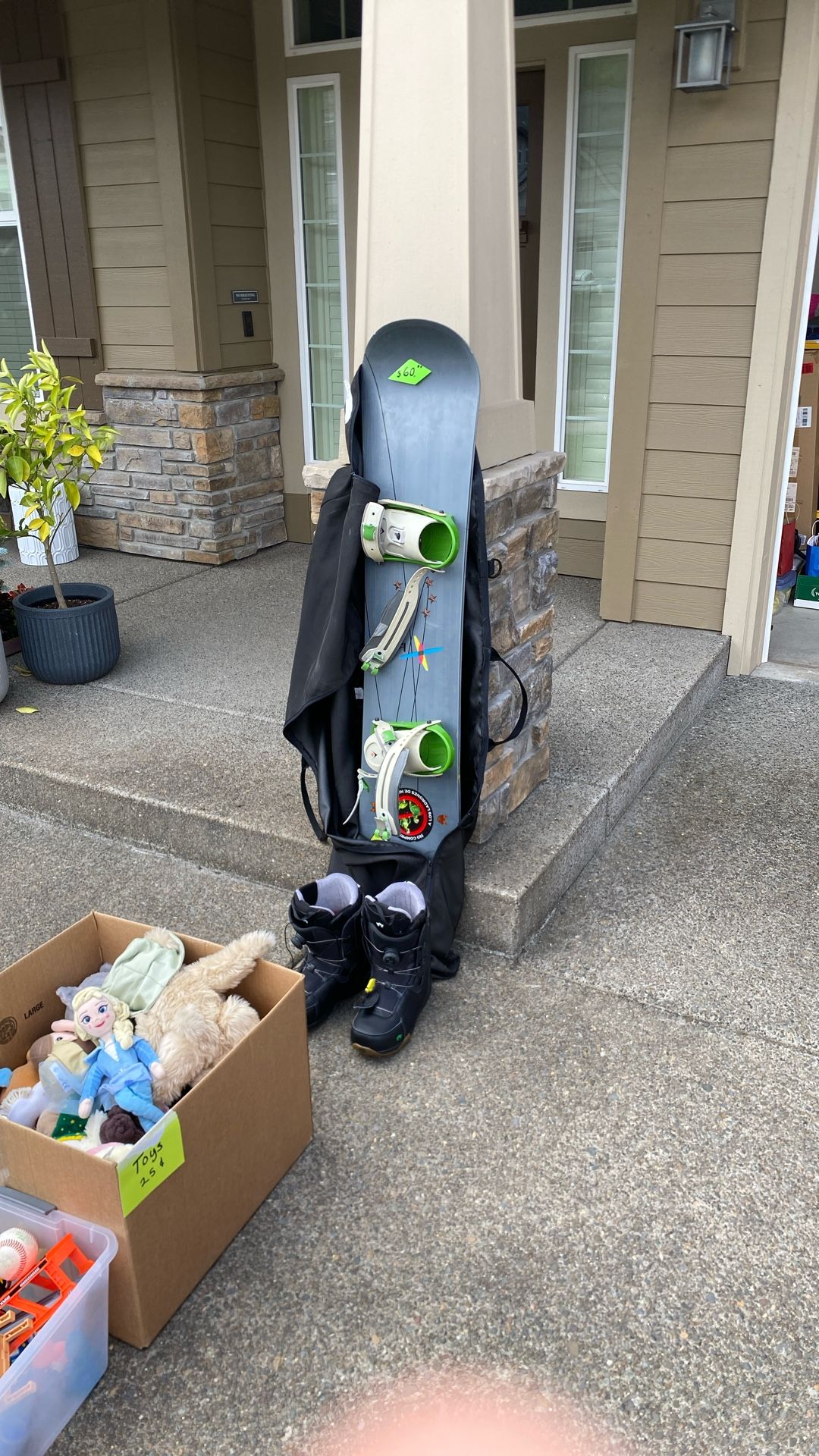 K2 Snowboard With Boots Bindings And Carry Bag