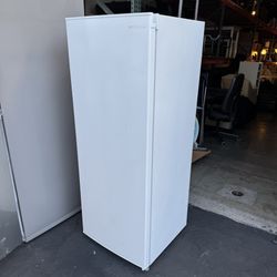 Insignia - 5.3 Cu. Ft. Upright Freezer - White Very Clean and Perfect Working Condition