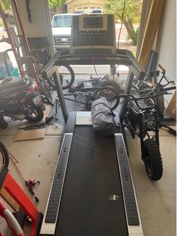 Free treadmill