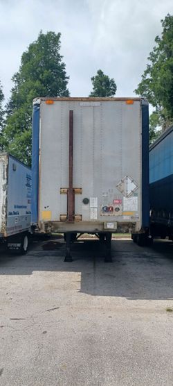 32' Utility Curtain trailer