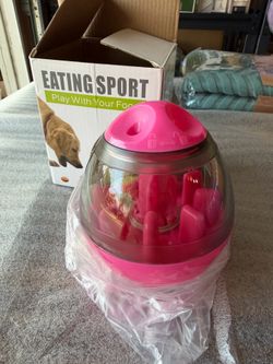 Eating Sport Dog Treat Dispenser