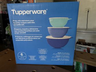 Tupperware bowl set