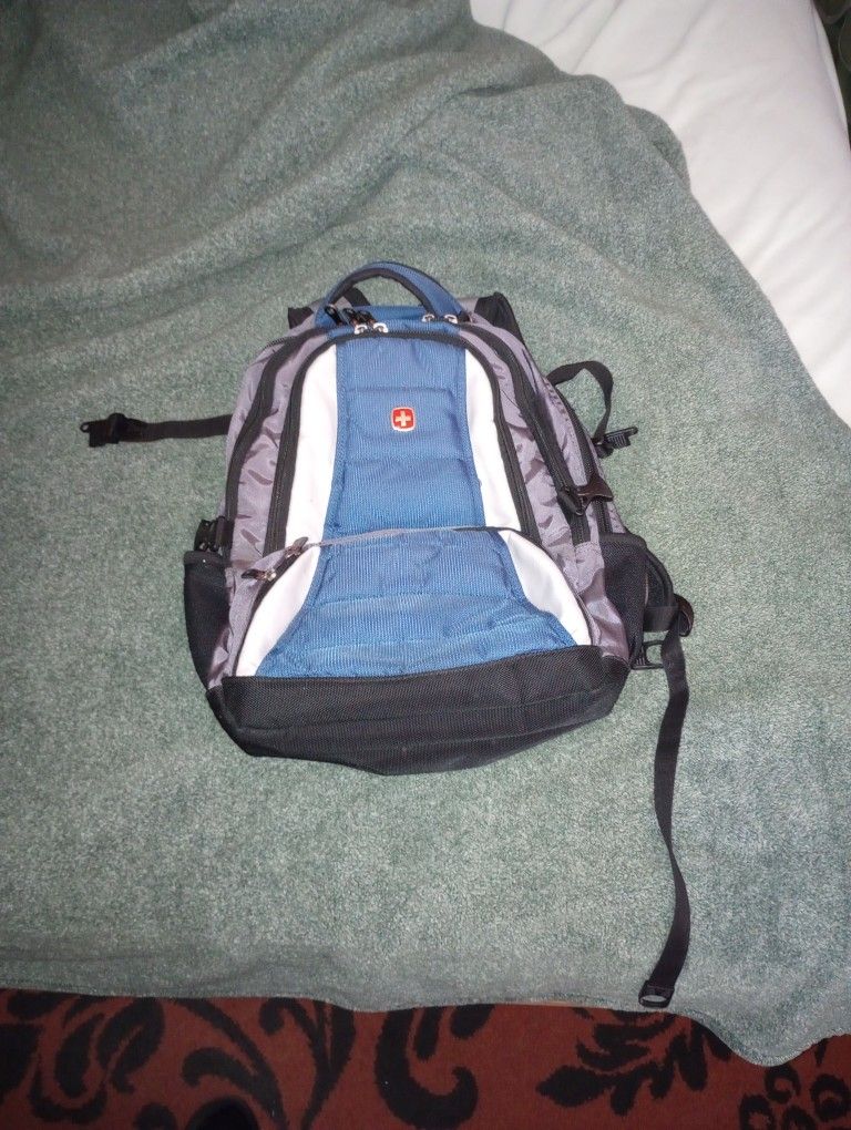 18 Pocket Light Hiking Backpack