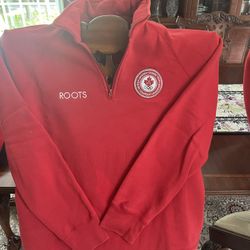 ROOTS OFFICIAL 2004 Canadian Olympics 