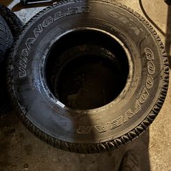 15” Set Of 4 All Season Tires 
