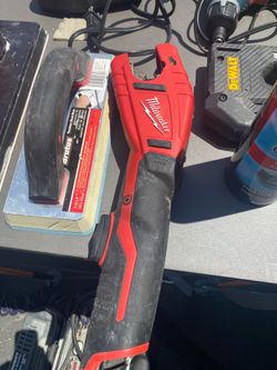 Milwaukee 12v pipe cutter