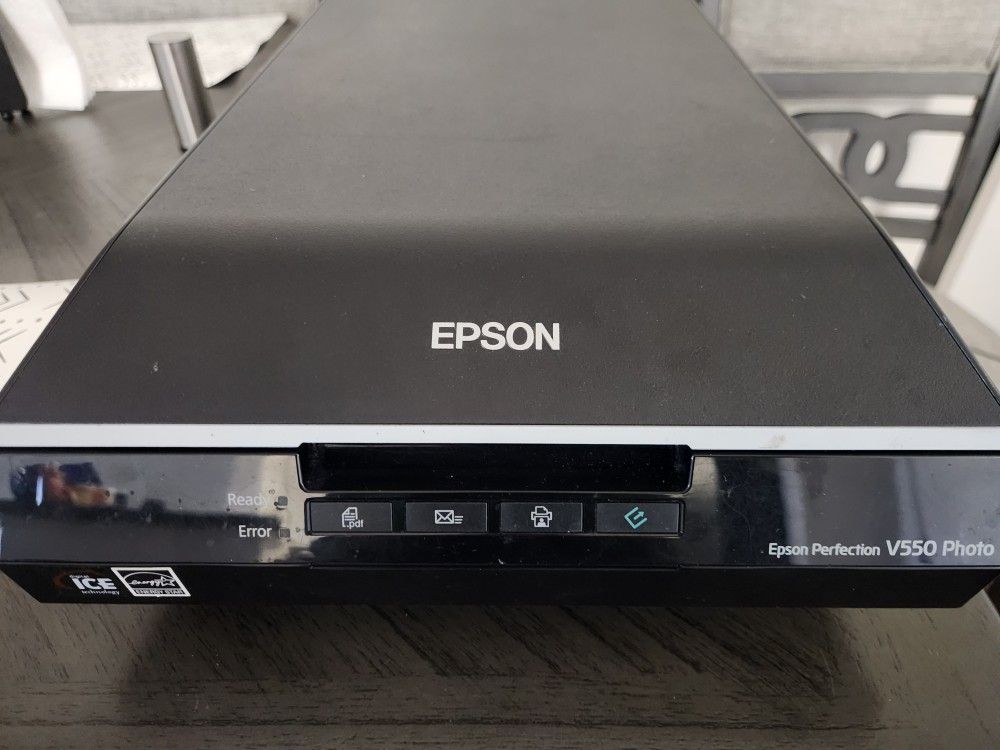 Epson V550 Photo Scanner