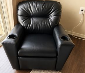 Black leather toddler chair