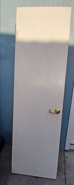 24" INTERIOR DOOR