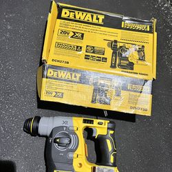 Rotary hammer dewalt